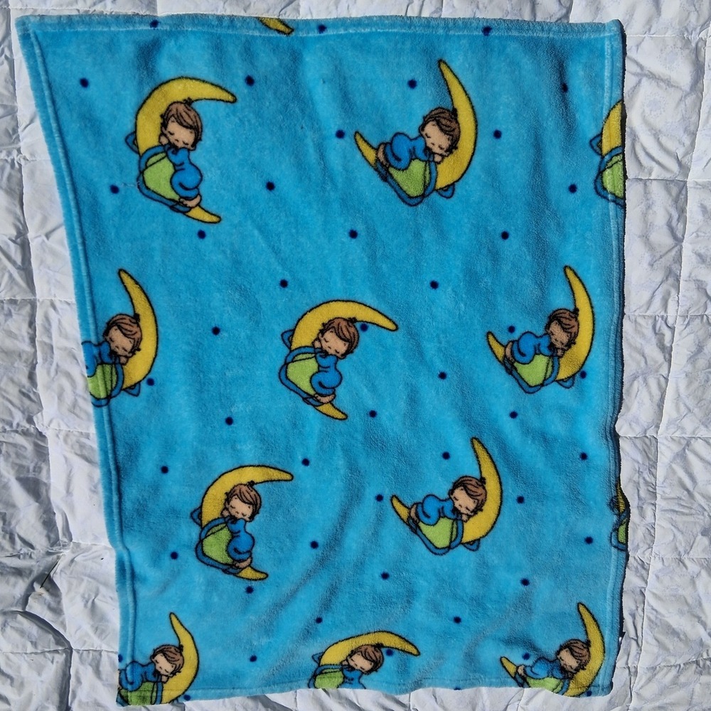 Vtg Blue Precious Moments Fleece Baby Blanket Sleeping on Crescent Moon AOP EVC